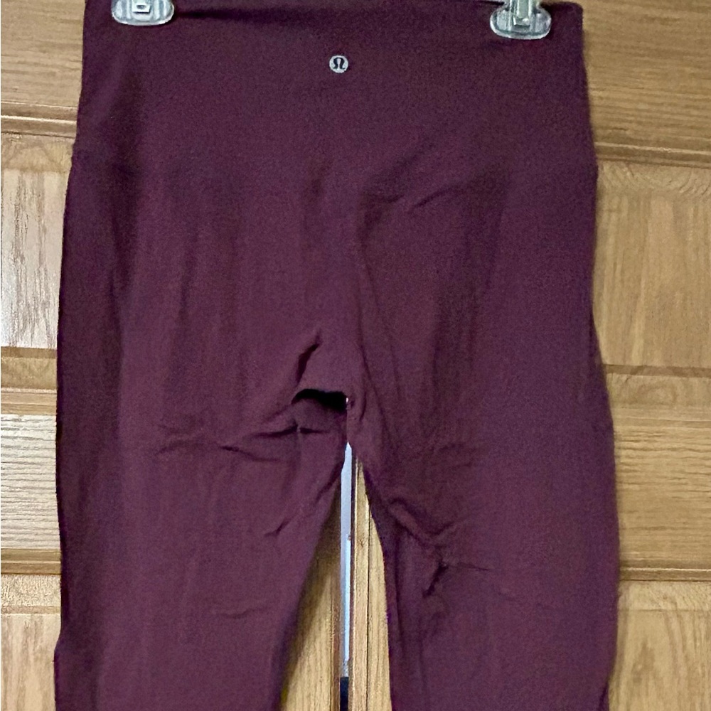 Lululemon Athletica Leggings Womens Size 12 Maroon Cropped Athletic Pants